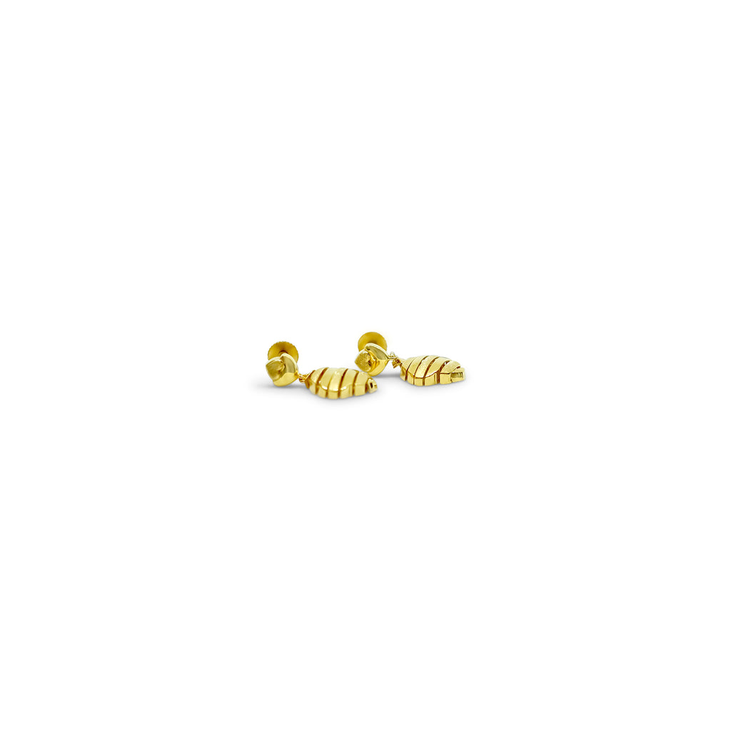 Ripple form gold drop earrings