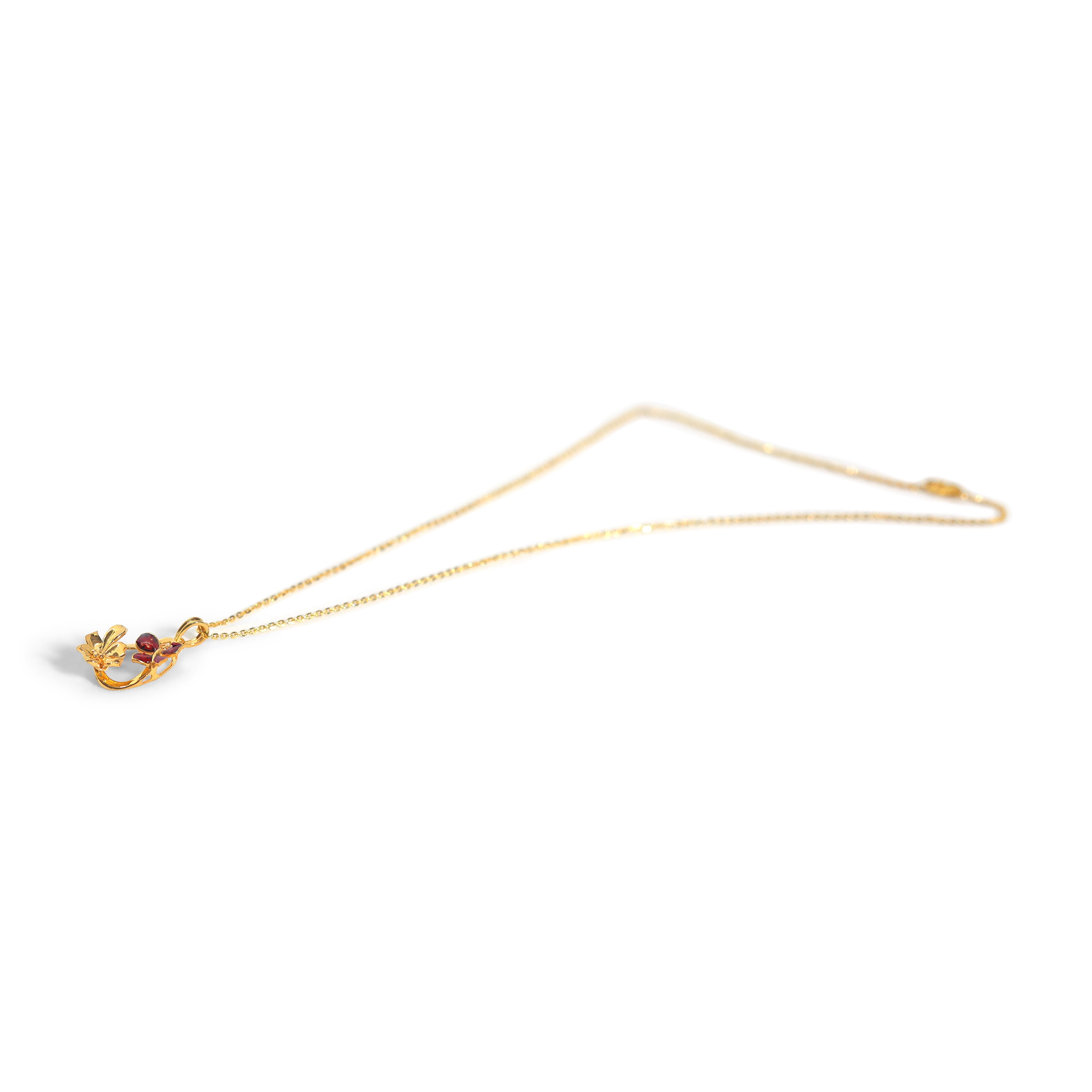 Scarlet bloom gold pendant chain